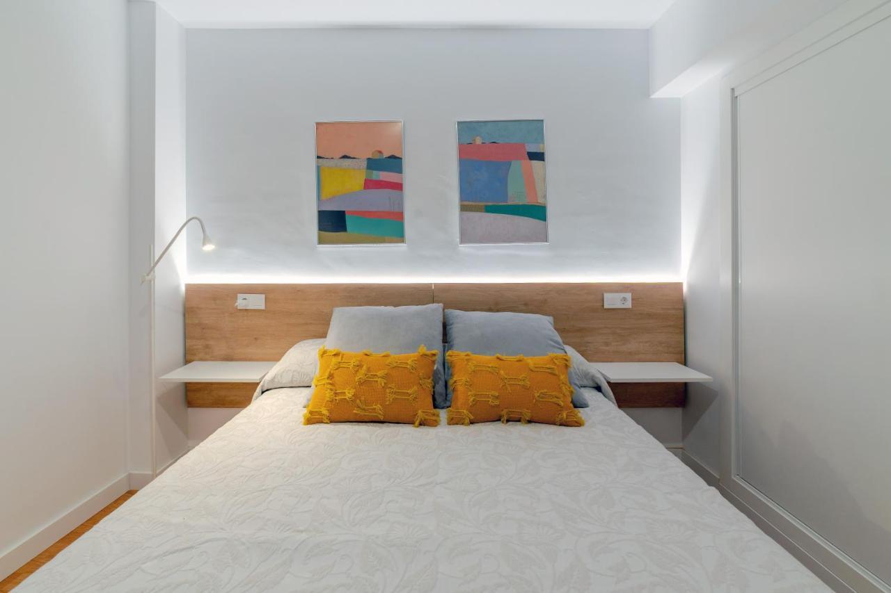 Apartamentos Turísticos Torres De Santiago Úbeda Exterior foto